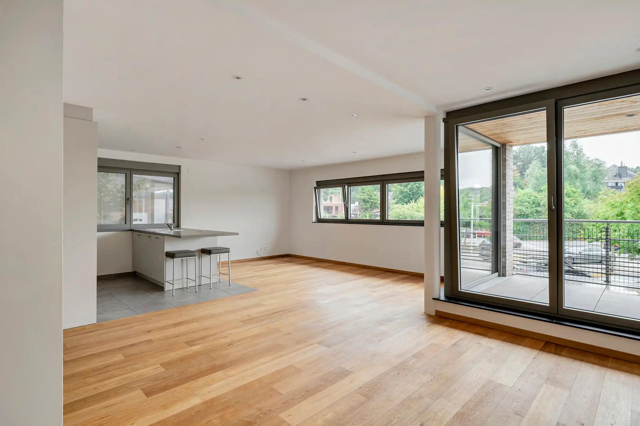 Stijlvol 2-slaapkamerappartement met 2 terrassen, private tuin, staanplaats en berging in hartje Heide foto 4