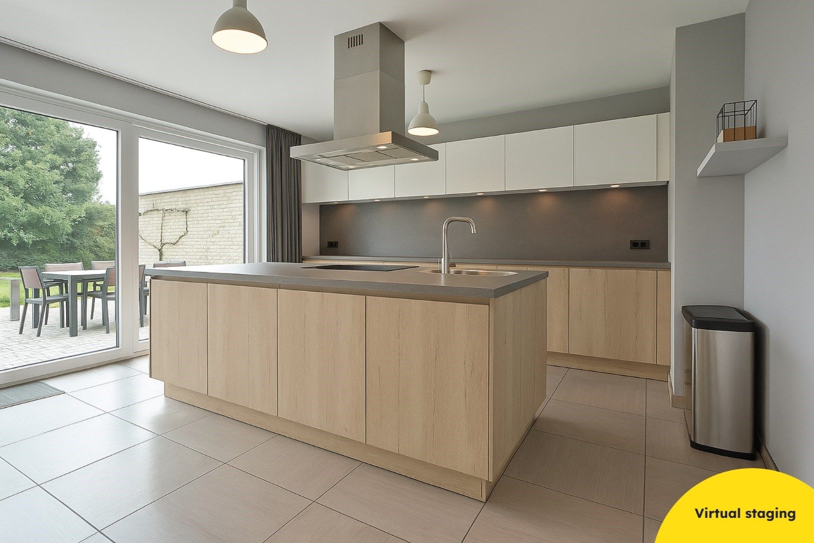 Ruime en lichtrijke villa te rustige woonwijk. foto 5