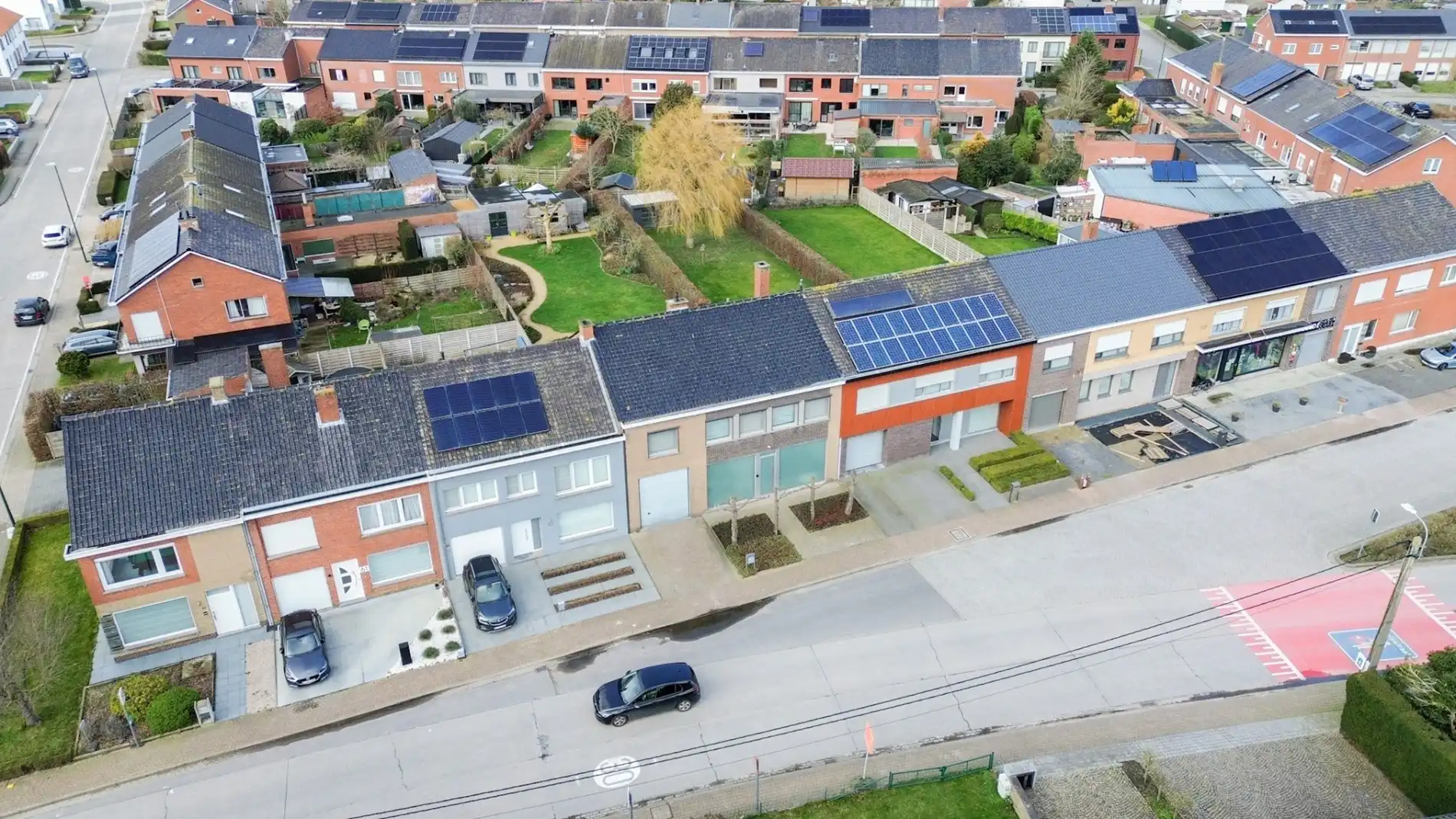 Prachtige gezinswoning met mooie tuin en bijgebouw, instapklaar afgewerkt, Torhout. foto 39