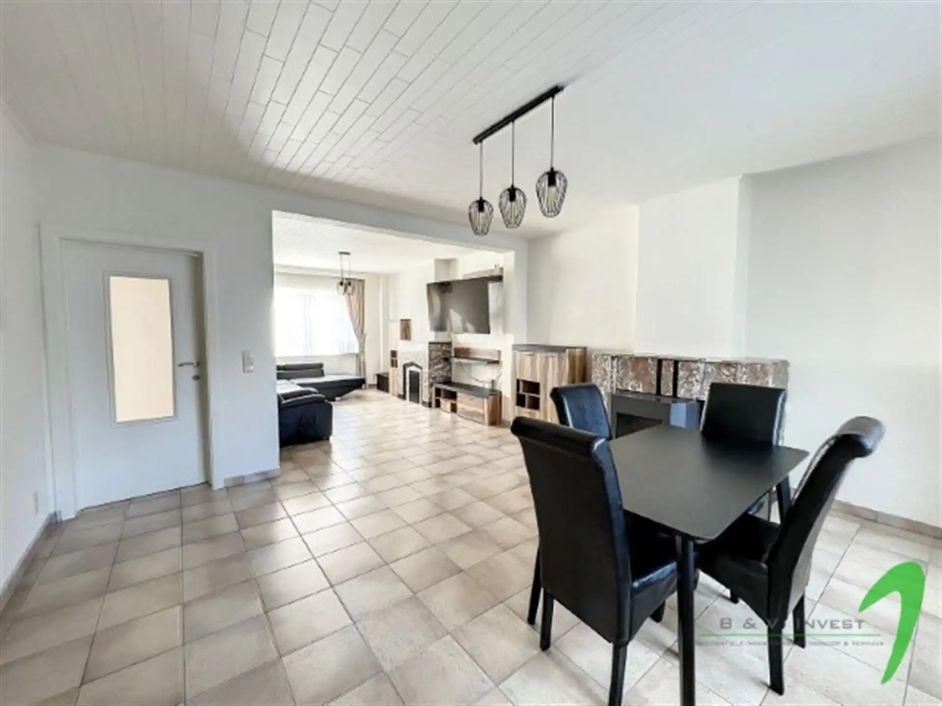 Mooie woning in rustige straat met tuin foto 3