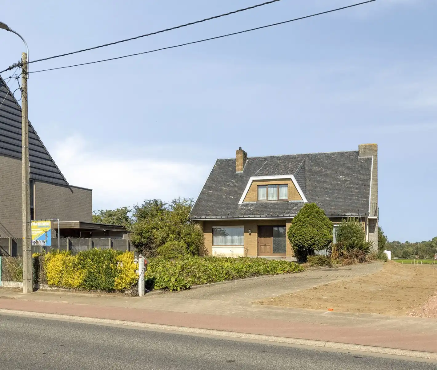 Te renoveren woning met 5 slaapkamers foto 2