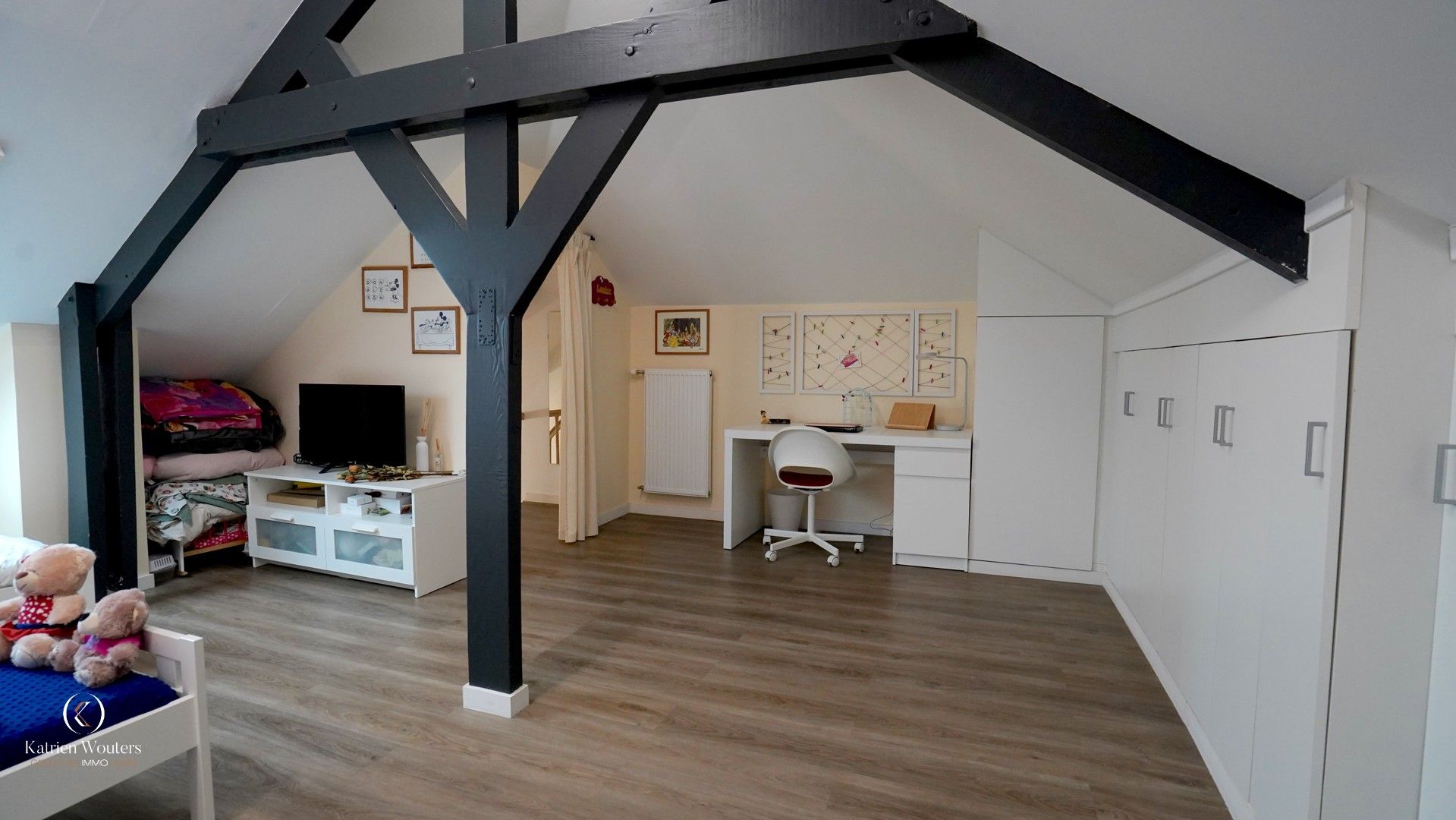 Gunstig gelegen gerenoveerde gezinswoning met tuin foto 20