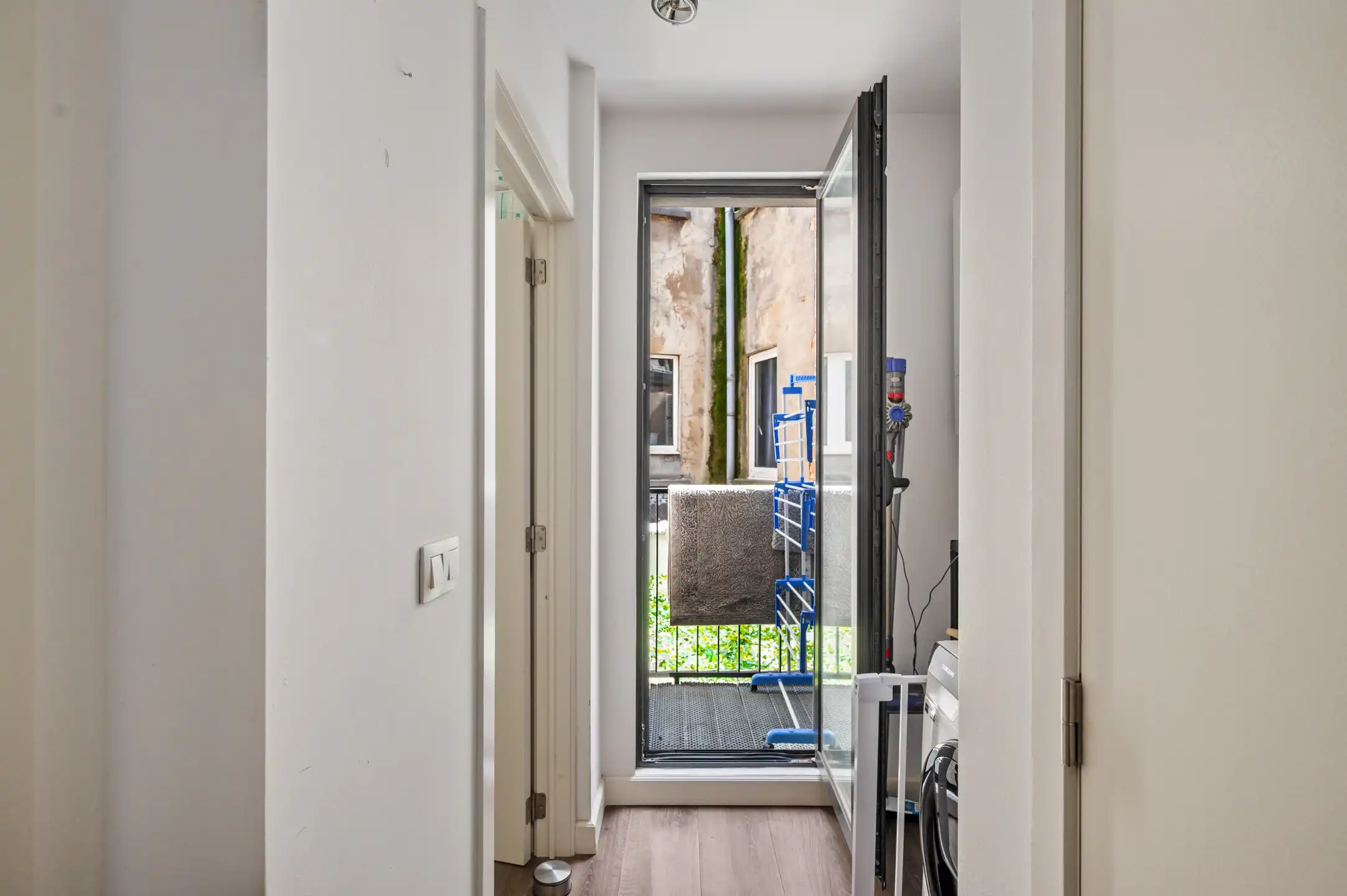 Ideaal starters- of investeringsappartement in Zurenborg foto 9