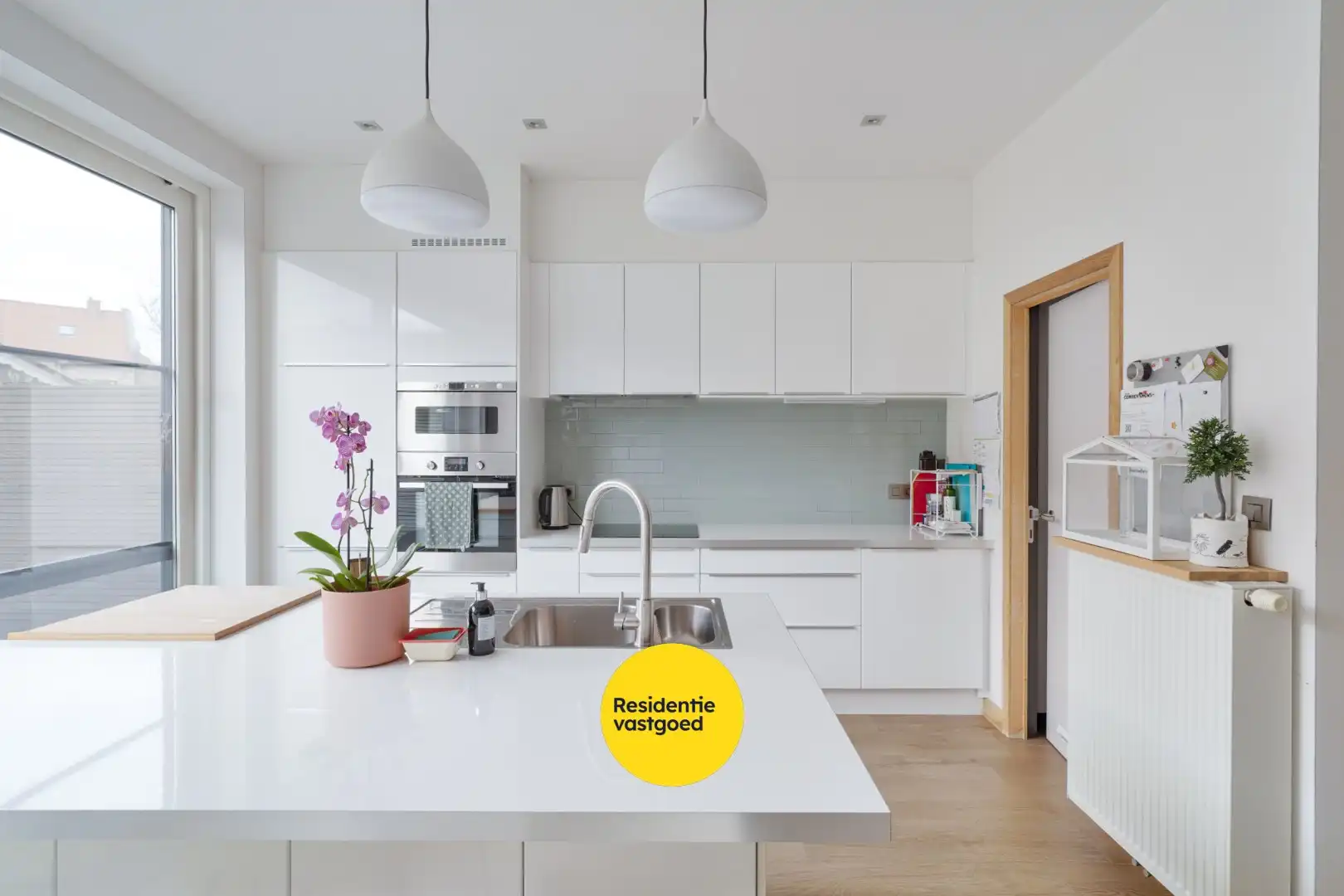 Instapklare gerenoveerde gezinswoning met 3 slaapkamers in Oostende foto 6