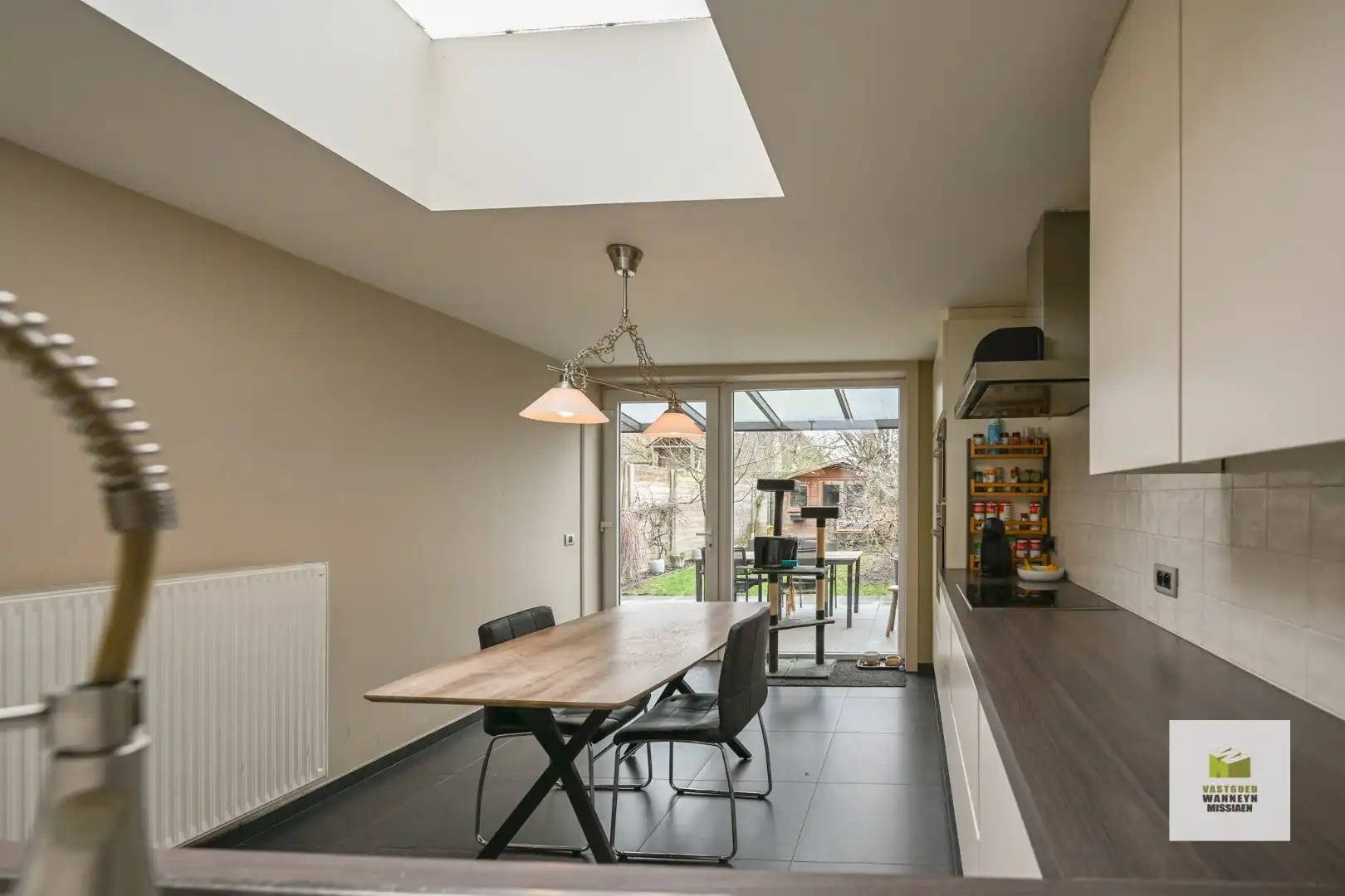 Instapklare energiezuinige woning op centrale ligging te Knesselare  foto 8