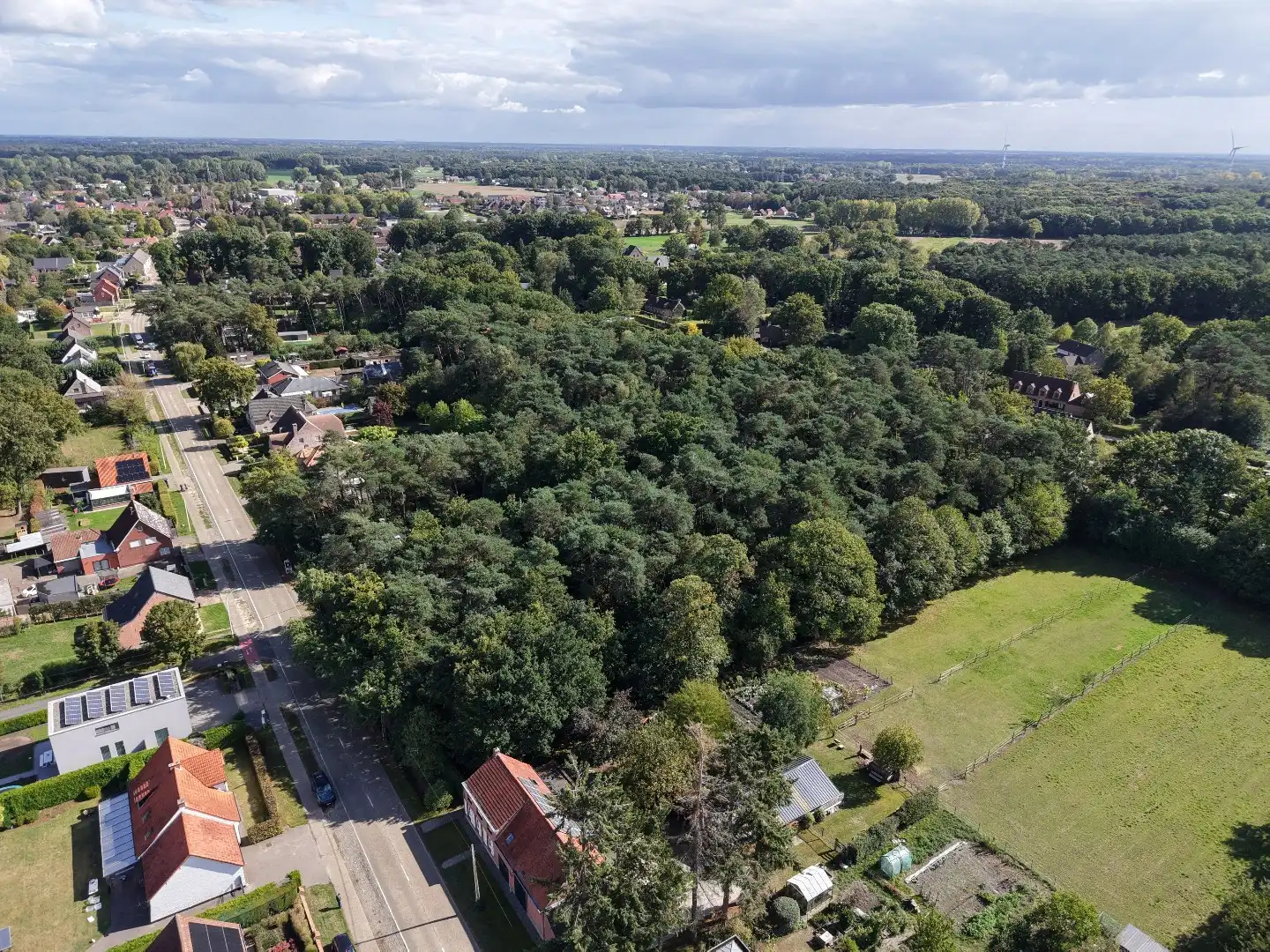 Ruim perceel bouwgrond van 2.709 m² met ideale zuidoriëntatie in Zoersel foto 11