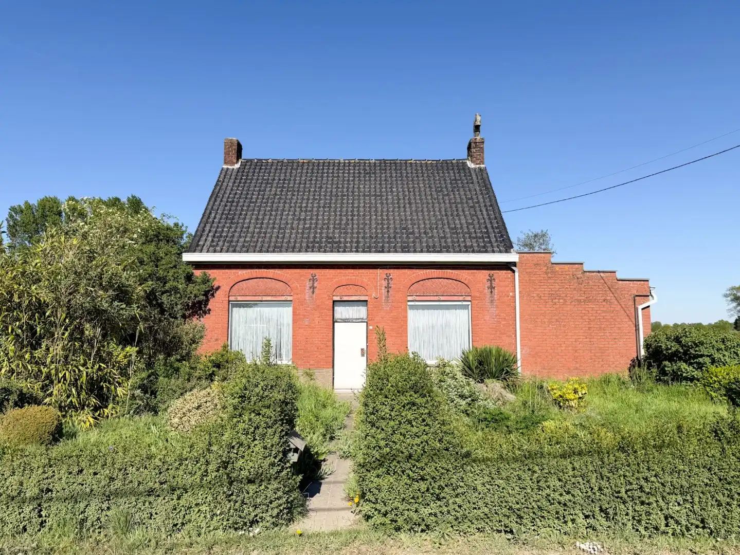 Landelijke hoeve-woning op ruim perceel, met weide en stallingen. foto 5