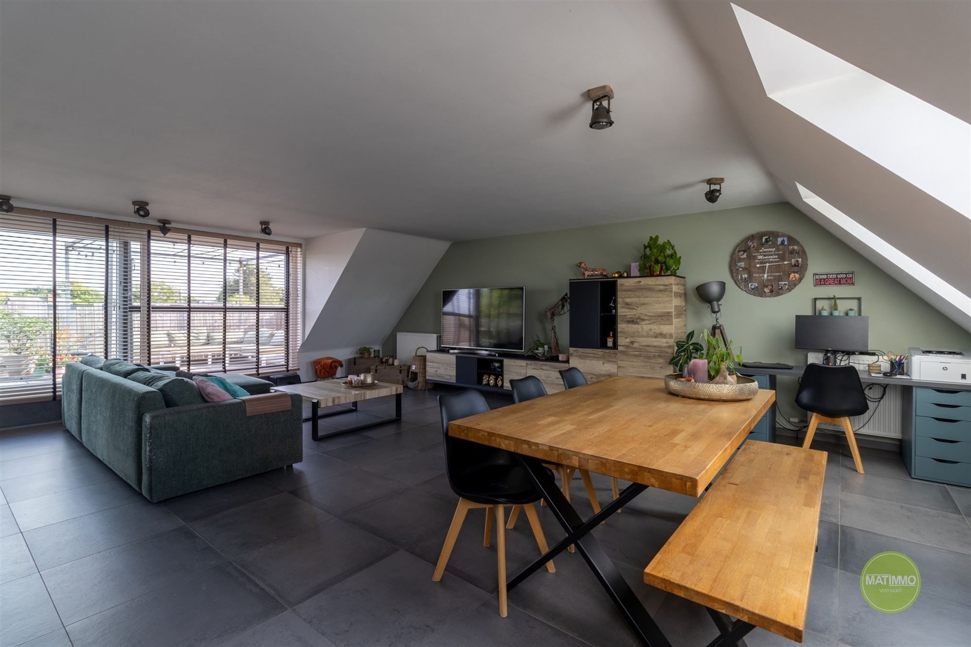 Stijlvol dakappartement met ruim terras in Meerhout foto 3
