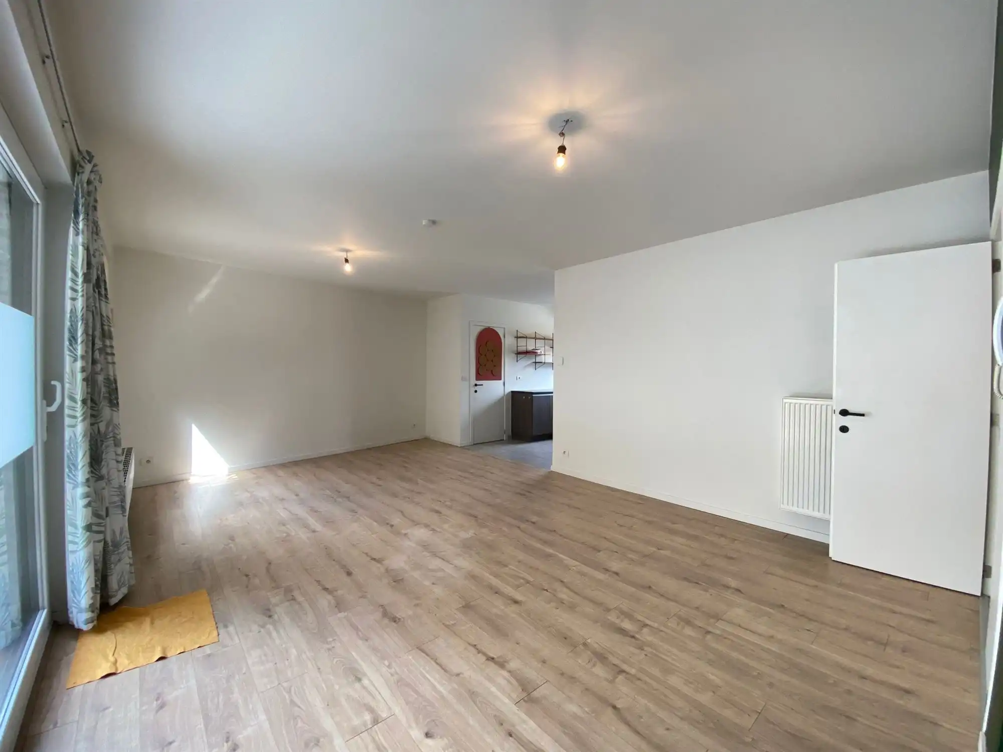 Gelijkvloers appartement met 2 slaapkamers en autostaanplaats  foto 4