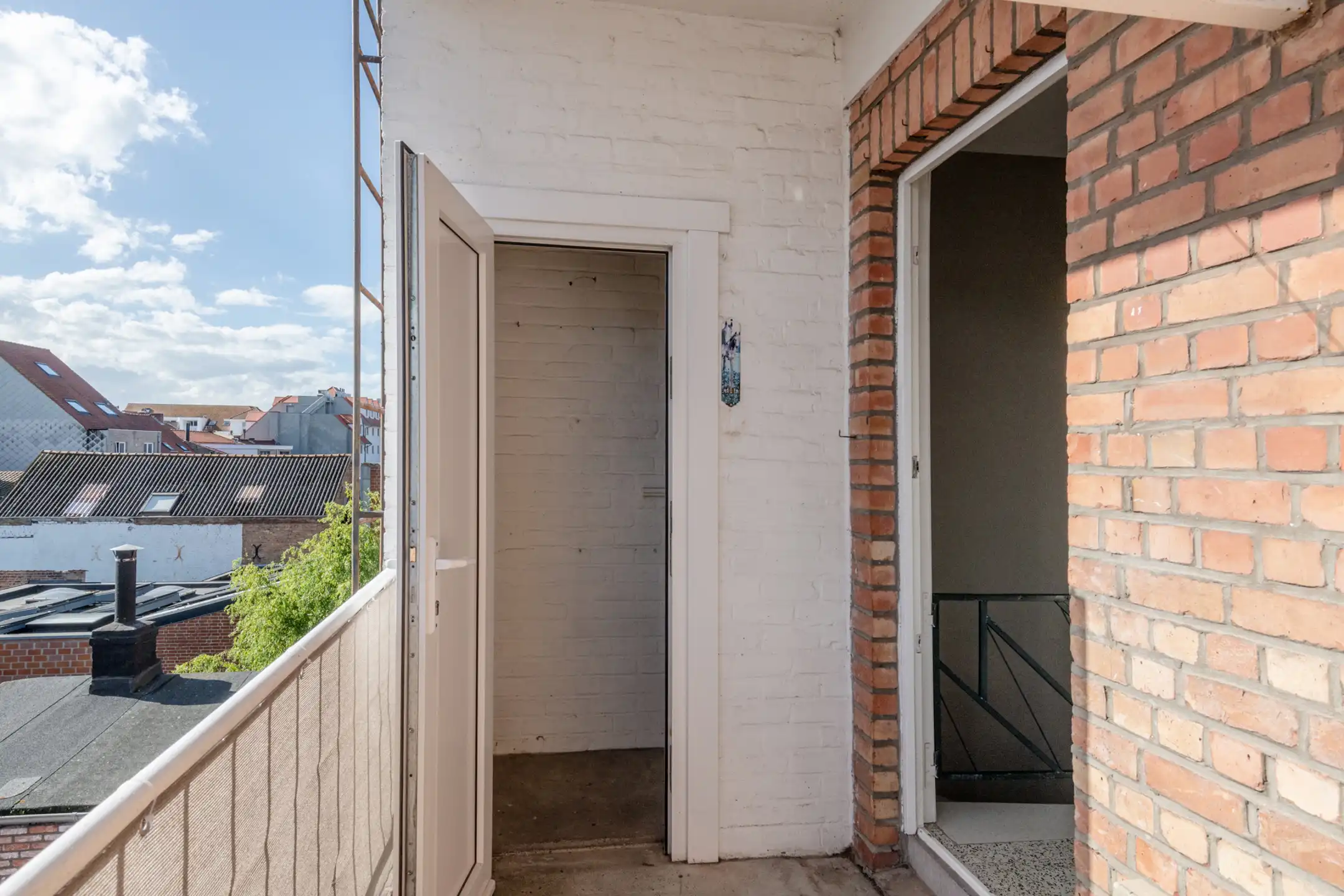 Instapklaar 2-slaapkamerappartement met zonnig terras te koop in De Panne. foto 9