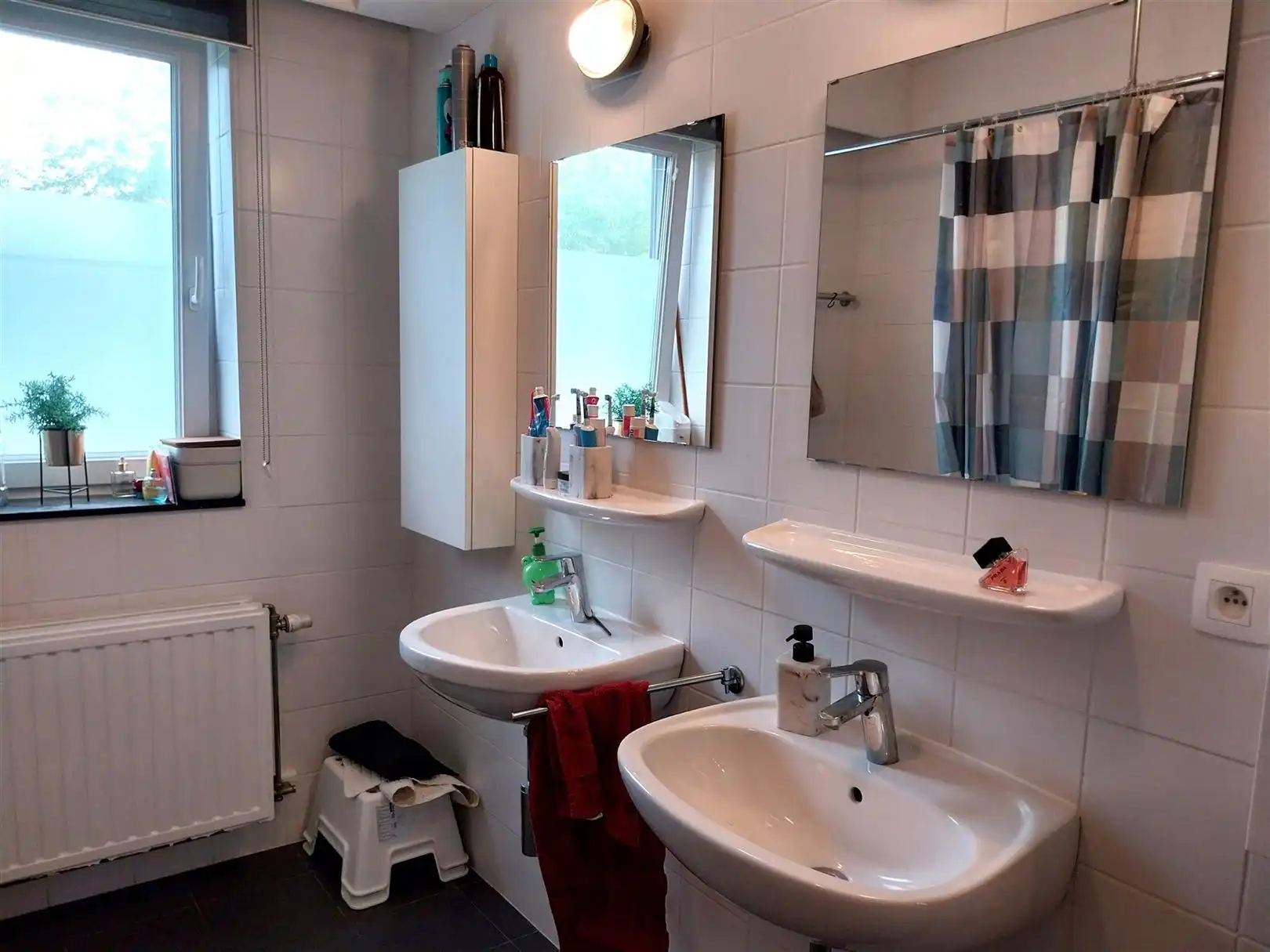 TE HUUR: Appartement met 4 slaapkamers te Heusden-Zolder! foto 16