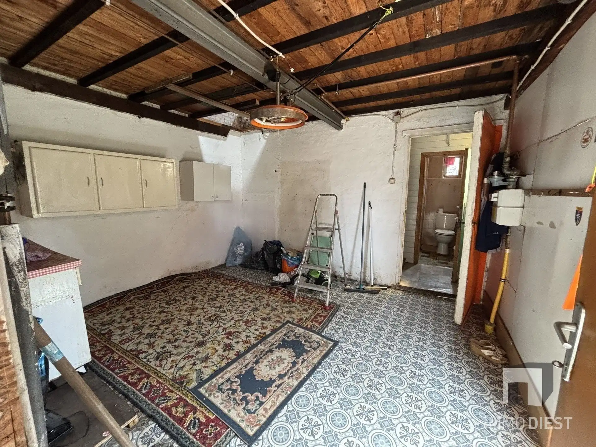 Ruime kluswoning met 3 slaapkamers, garage en tuin foto 14