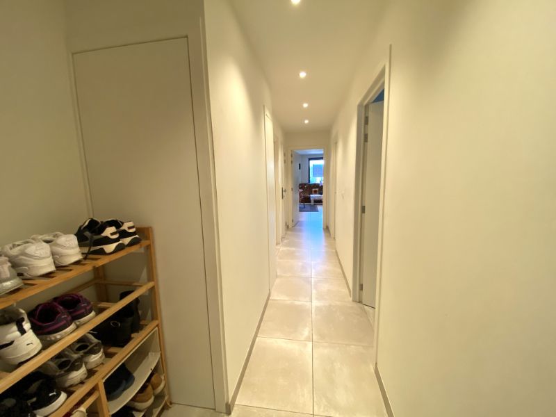 Recent volledig gerenoveerd appartement HARTJE Geel met 2 slpk, en autostaanplaats foto 4