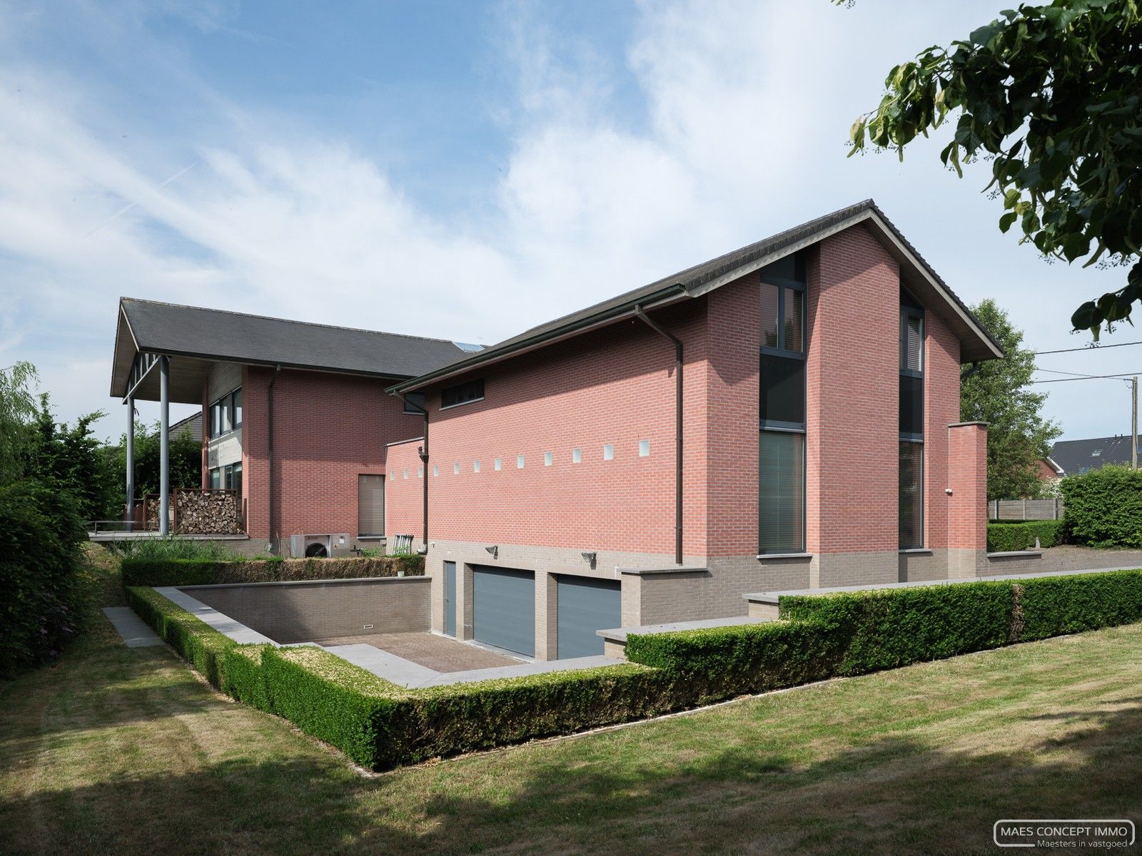 Villa en kantoor vlak bij het centrum van Anzegem foto 5