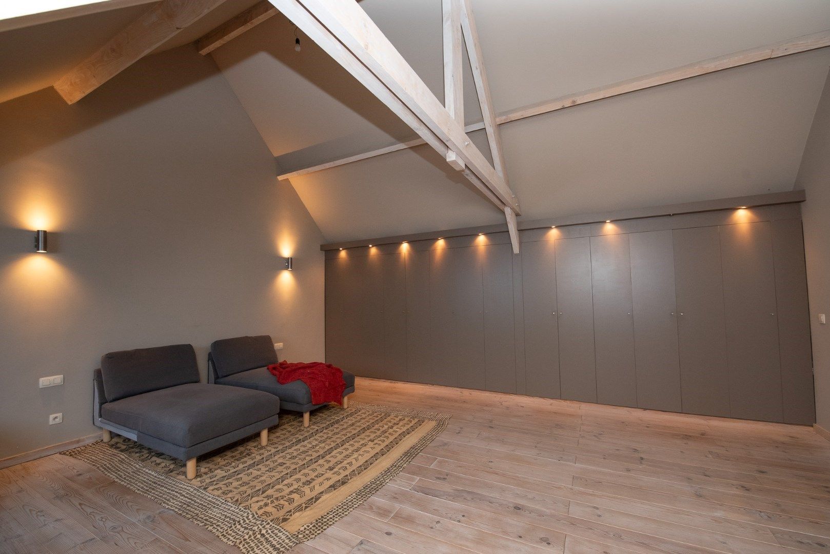 Prachtig, ruim appartement met 3 slaapkamers en garage in centrum Wakken foto 14