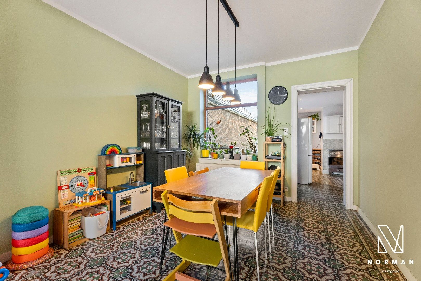 Charmante instapklare woning in Deerlijk! foto 2