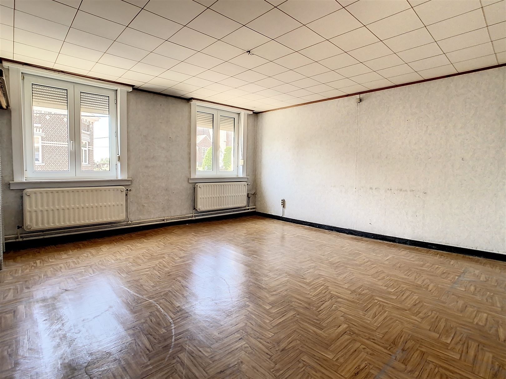 Karaktervolle vrijstaande woning, te renoveren, grote schuur, opp 15a 37ca foto 40