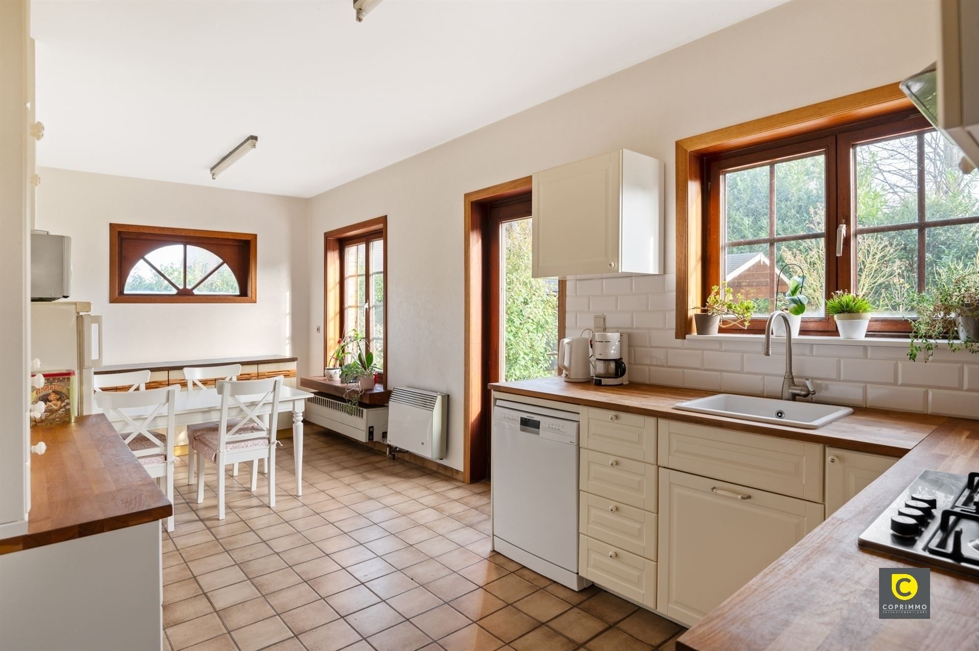 Villa op een perceel van 926 m²  foto 5