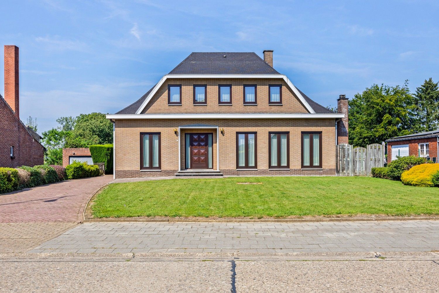 Vrijstaande woning op een ruim perceel in Uikhoven/Maasmechelen foto 3