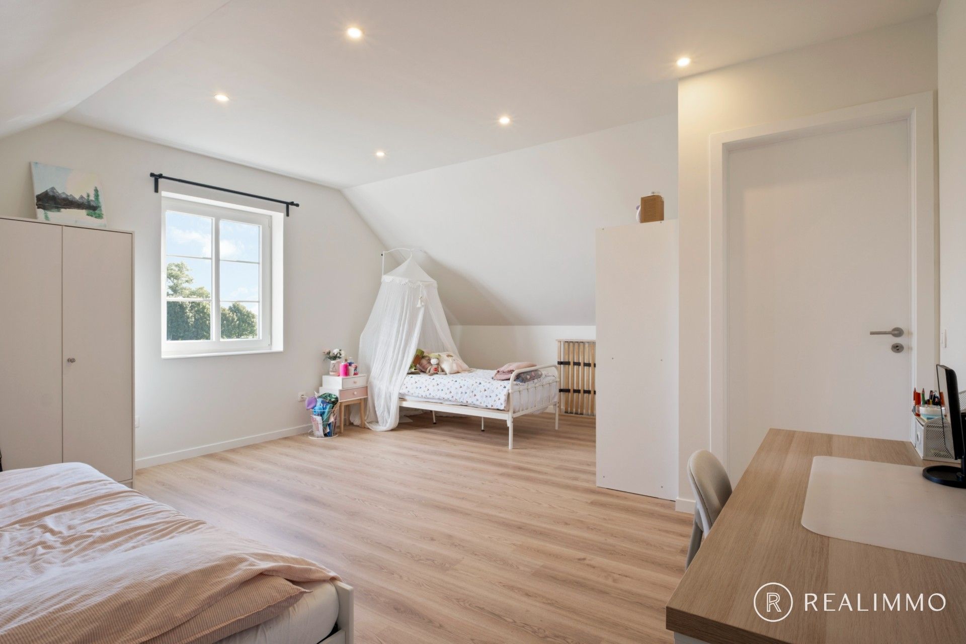 Verrassend ruime nieuwbouwwoning met 4 slaapkamers foto 15