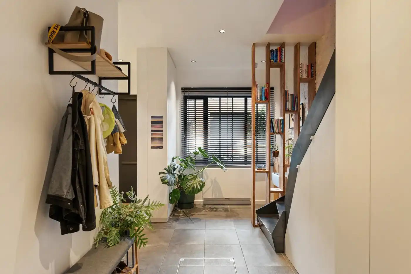 Charmante woning met prachtig aangelegde tuin in Gentbrugge foto 6