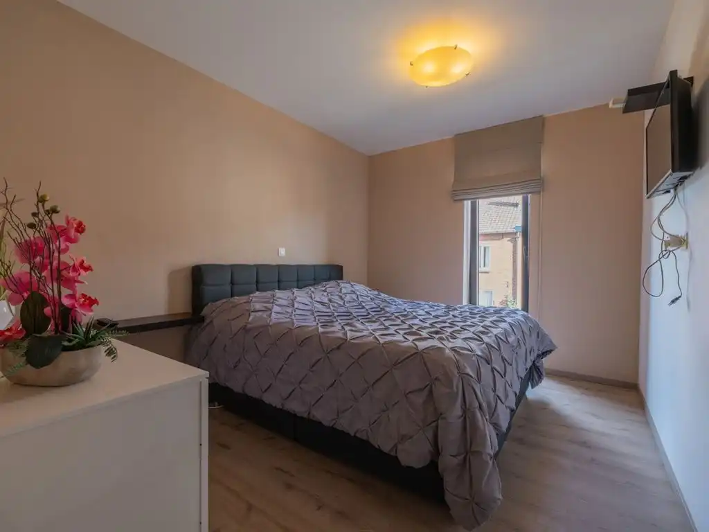 Recent en praktisch ingedeeld appartement met zonnig terras foto 18