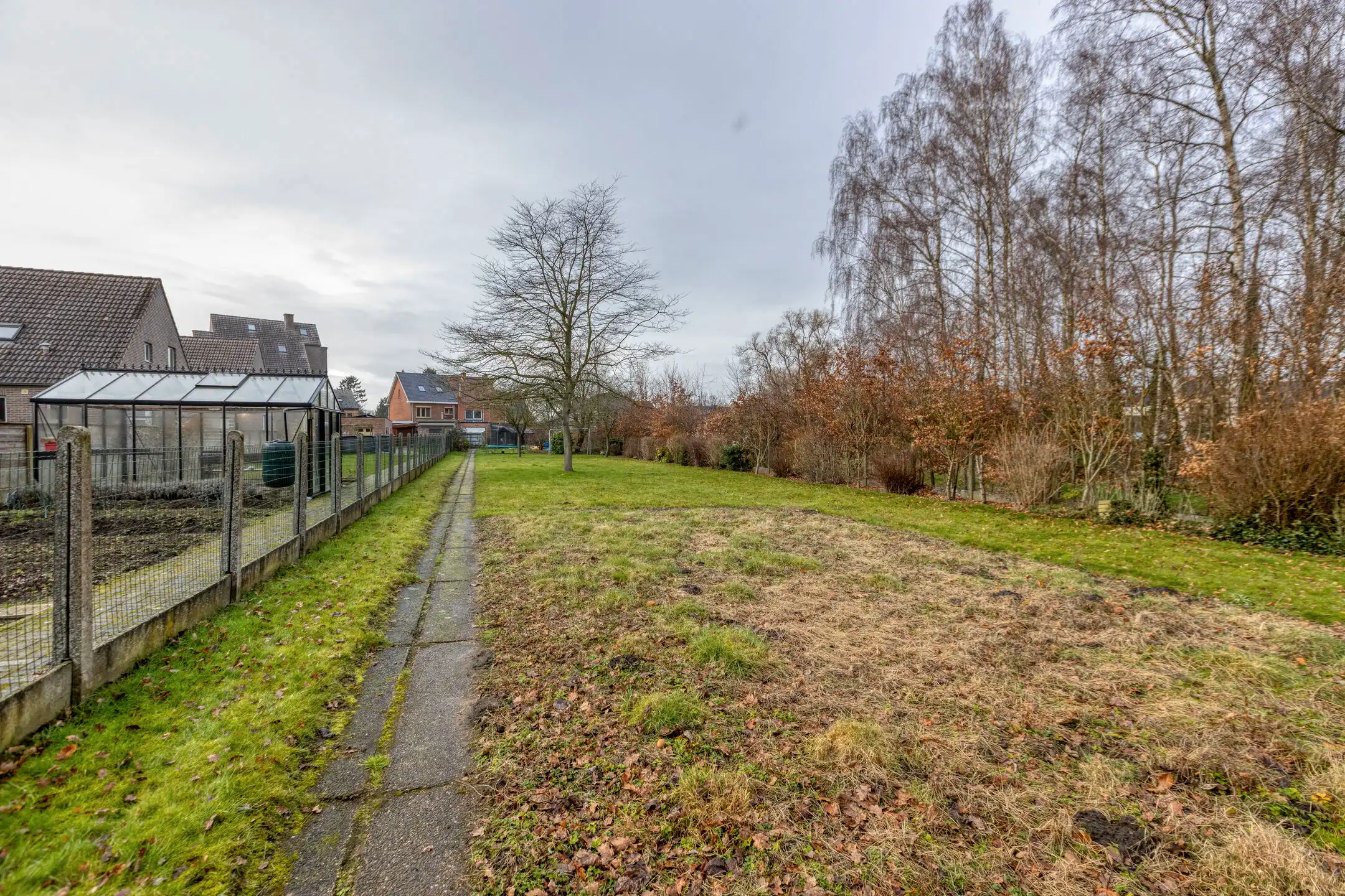 Instapklare woning met 3 slaapkamers op perceel van 15a foto 23