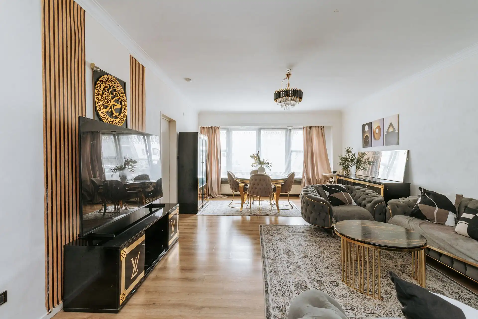 Gelijkvloers te renoveren drieslaapkamer appartement foto 2