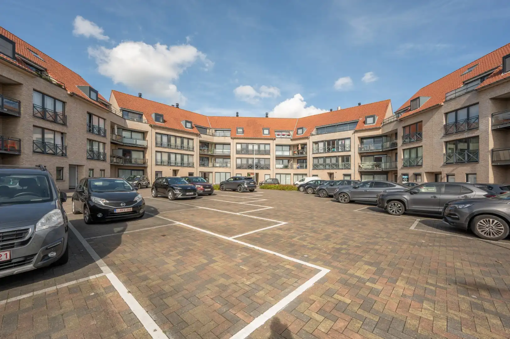Lichtrijk appartement, rustig gelegen te Lisswege foto {{pictureIndex}}