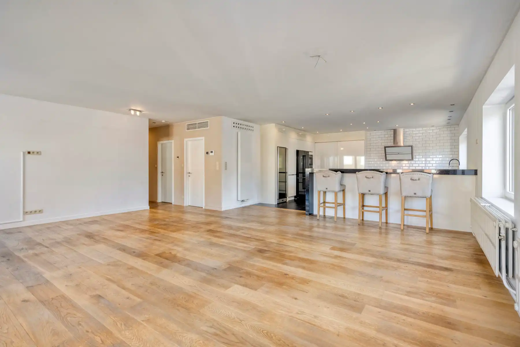 Ruim appartement nabij centrum Merchtem foto {{pictureIndex}}
