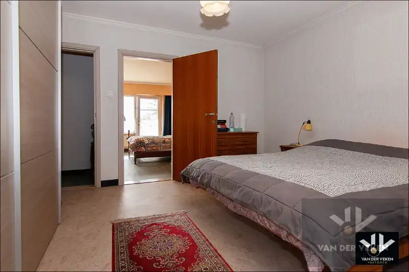 RUIME GEZINSWONING MET 4 SLAAPKAMERS foto 24