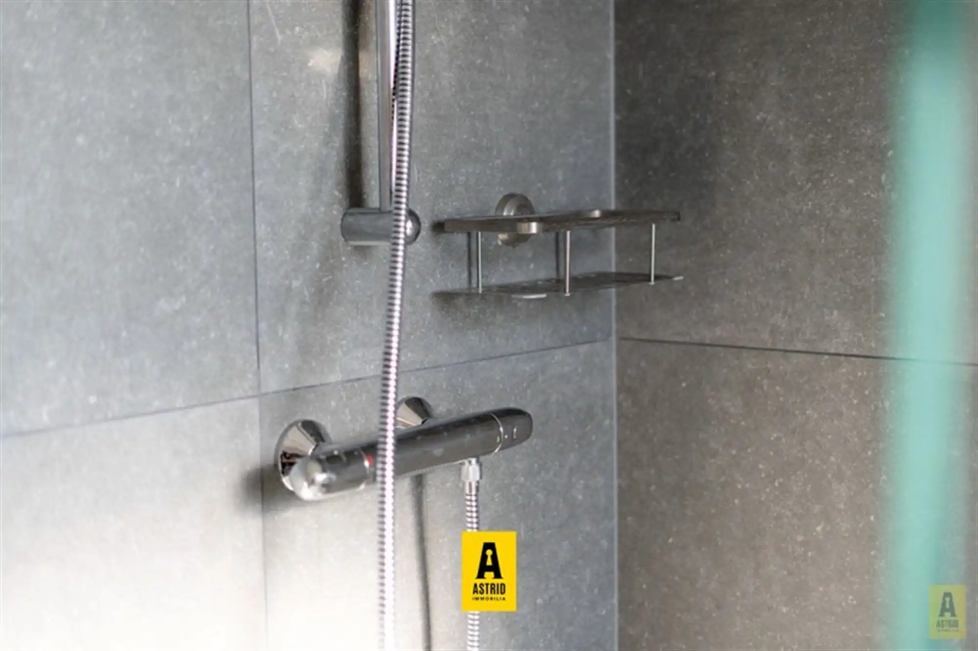 Schitterend appartement met zonneterras en drie slaapkamers! foto 18