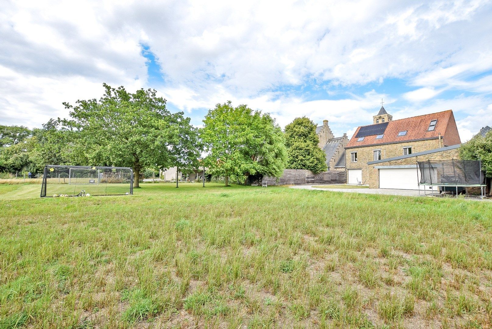 Unieke charmewoning met weide (9.400 m²) in het landelijke Woumen (Diksmuide) foto 22