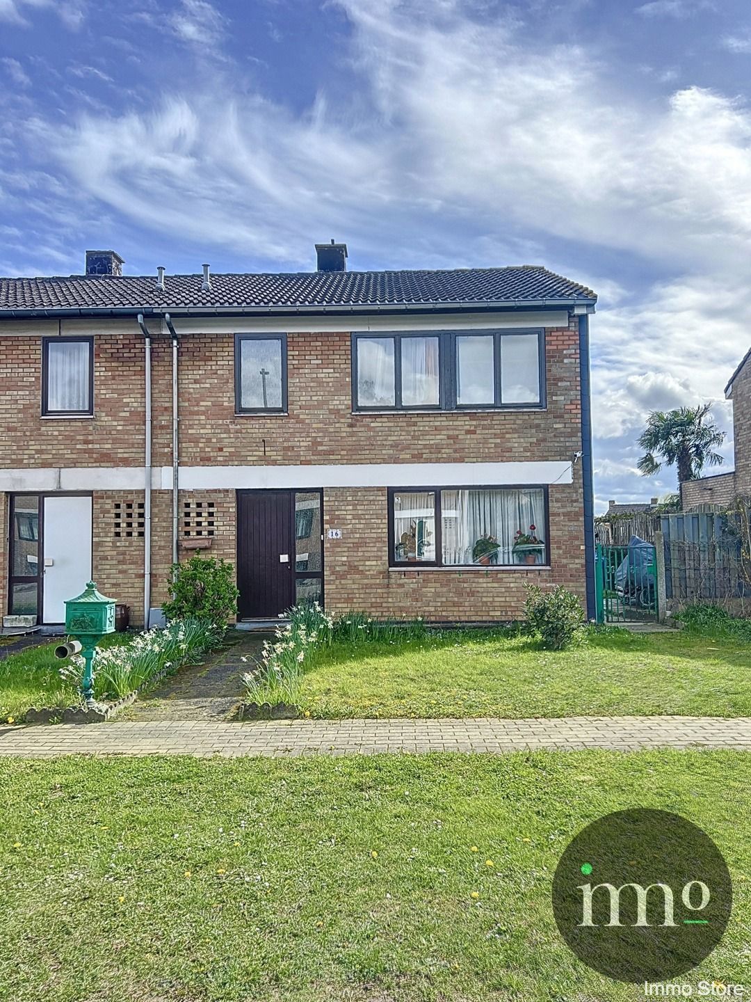 3- Gevelwoning met 4 Slaapkamers te Groot- Bijgaarden foto 1