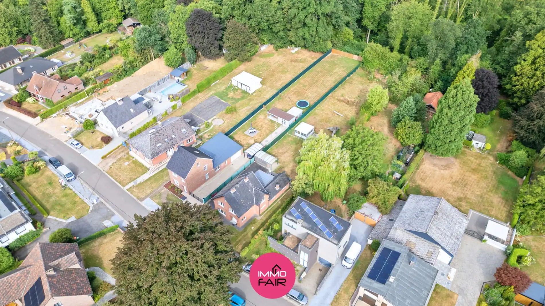 Royale, instapklare gezinswoning op geliefde locatie foto 20