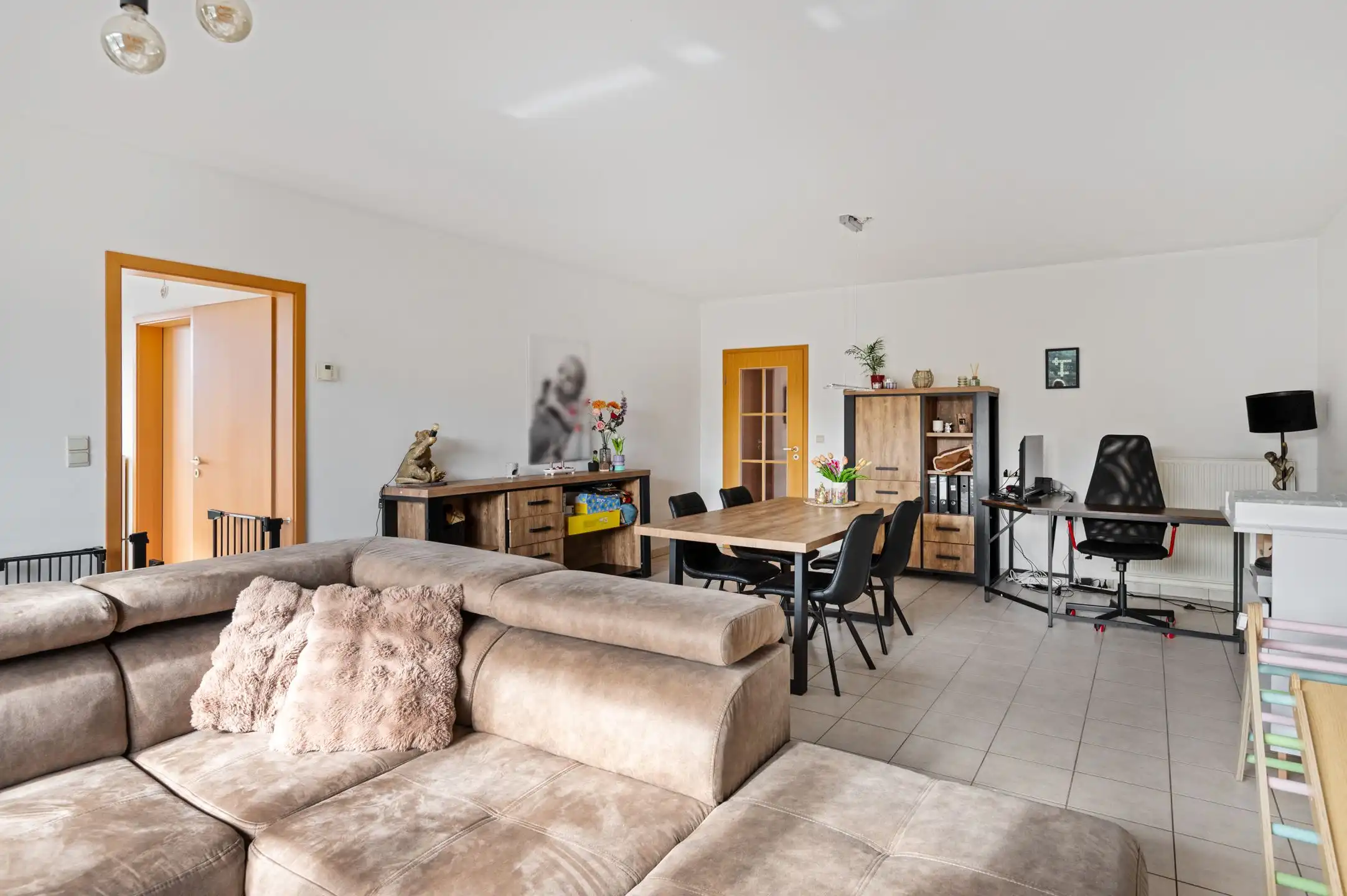 Opbrengsteigendom met 3 appartementen + garageboxen in Wommelgem te koop! foto 24