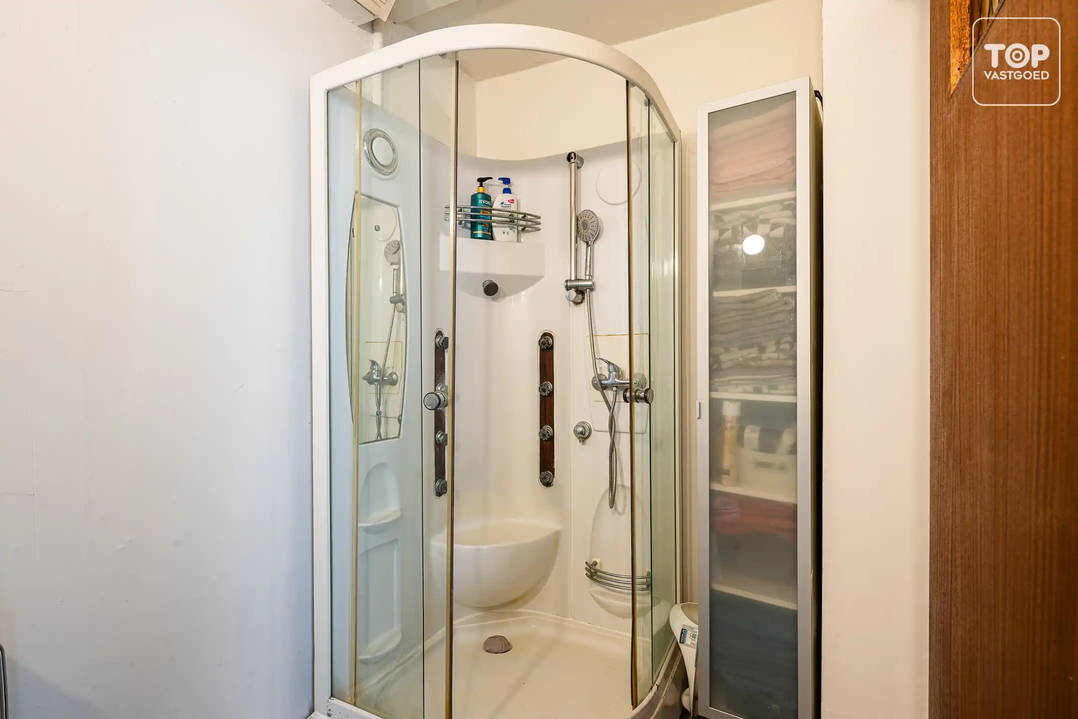 Instapklare woning met magazijn foto 21