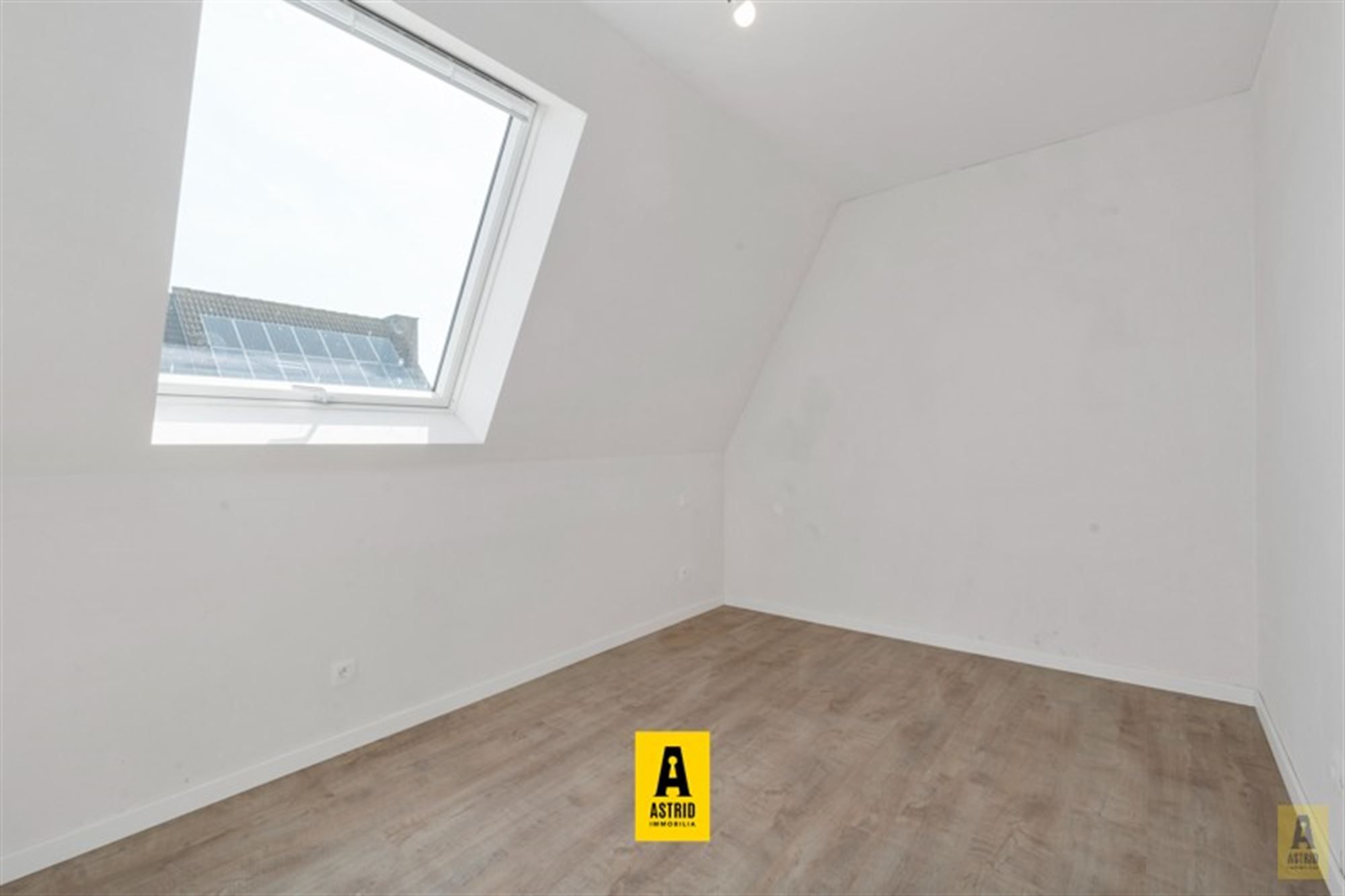 Ruim en zonnig nieuw appartement met mooie terrassen vlakbij zee! foto 15