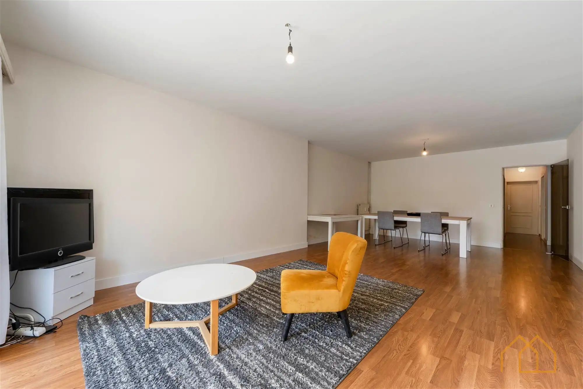 Ruim appartement met 4slk en garage foto 3