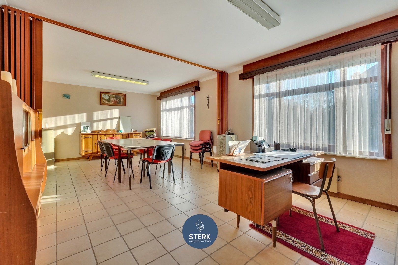 OP TE KNAPPEN GEZINSWONING MET VEEL POTENTIEEL NABIJ MAASTRICHT !  foto 9