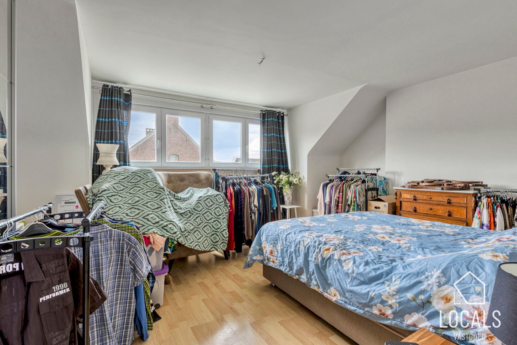 Handelsgelijkvloers met bovenliggend duplexappartement foto 22