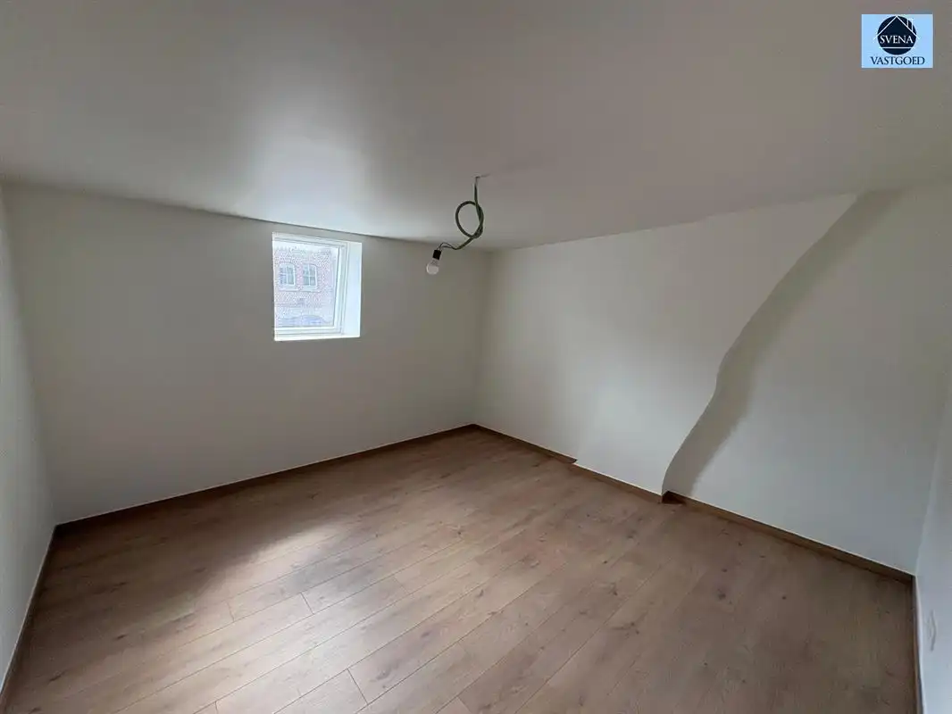 ZEER LEUKE GERENOVEERDE WONING MET 4 KAMERS foto 7