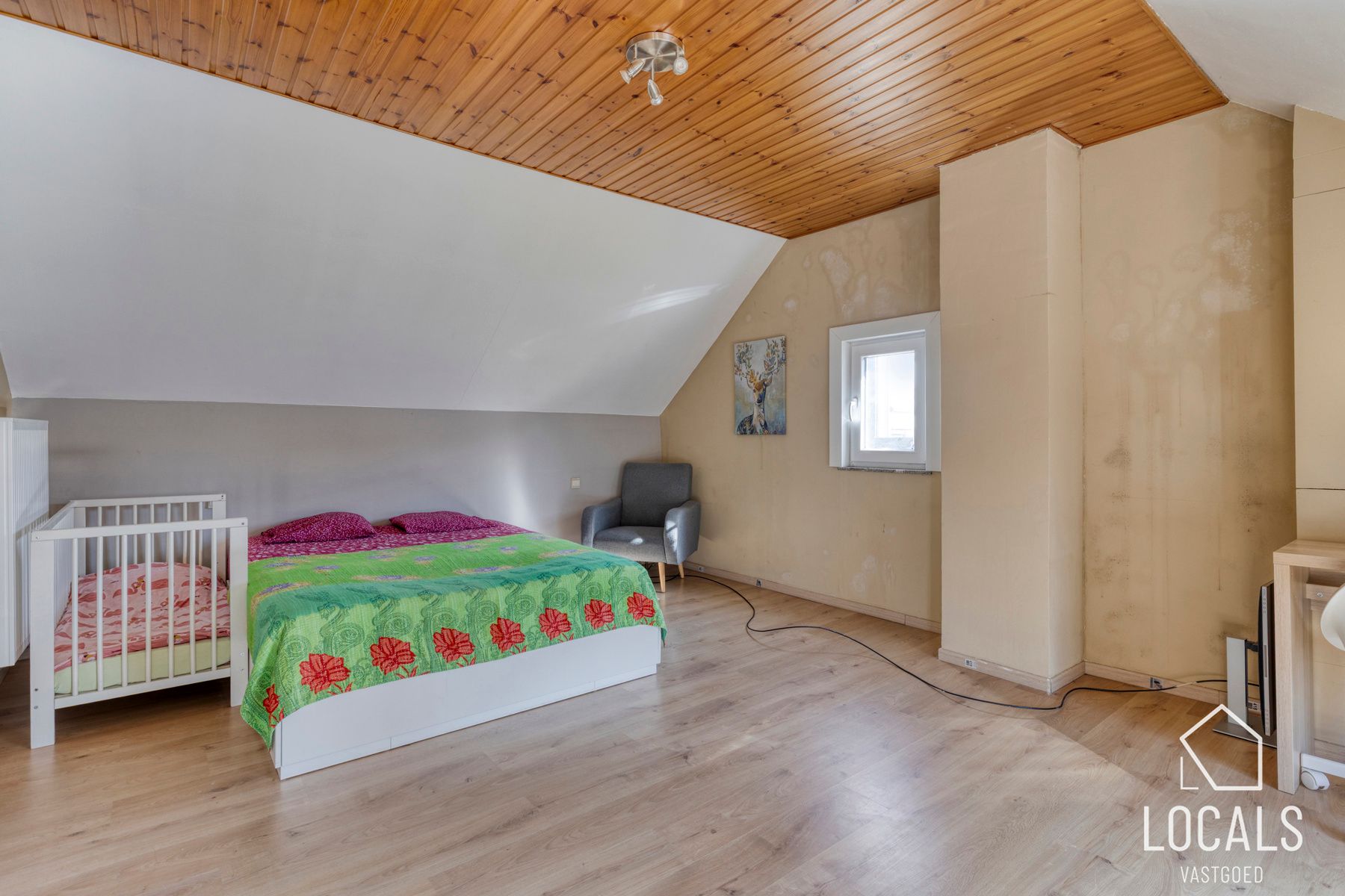 Op te frissen woning in het centrum van Liedekerke foto 7