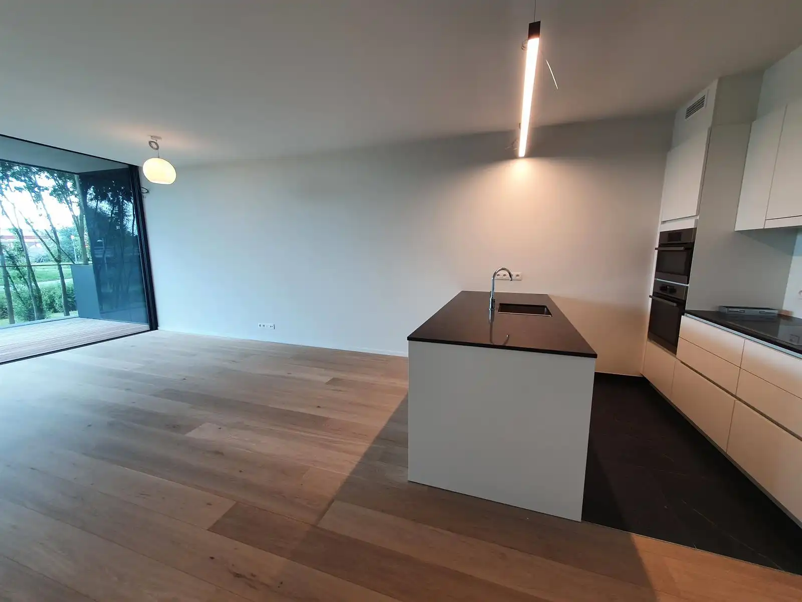 Tof appartement met standplaats aan de Leie !! foto 8