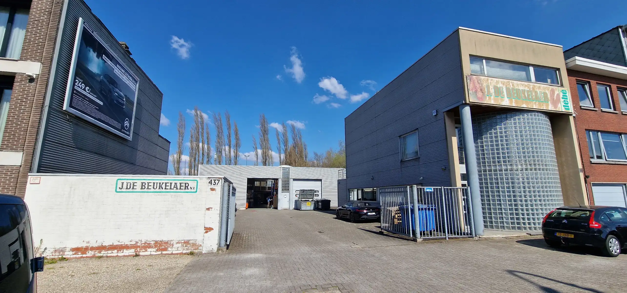 Grote magazijnruimte/atelier met kantoor te koop in Deurne  foto 2