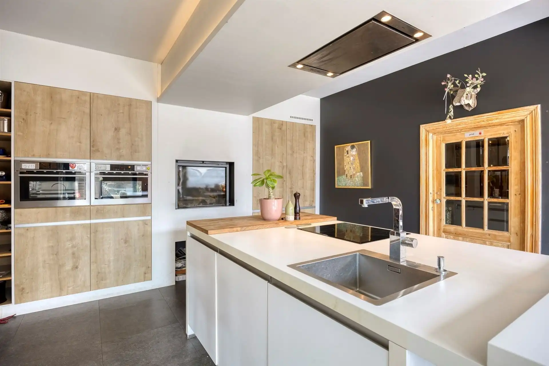 Prachtig gerenoveerde serristenwoning op prima locatie nabij centrum foto 14