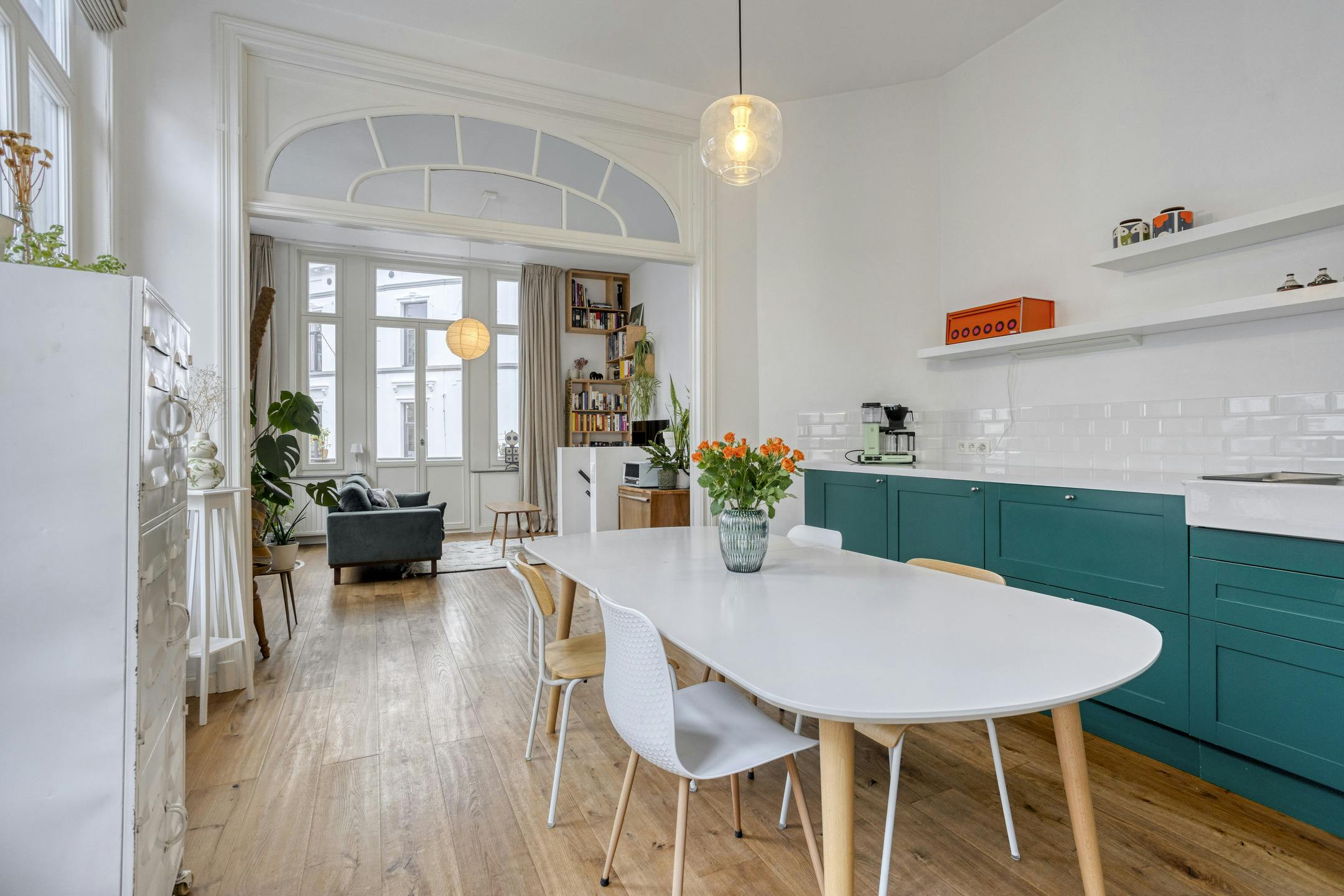 Duplex appartment te Sint-Gillis met 2 slaapkamers foto 2