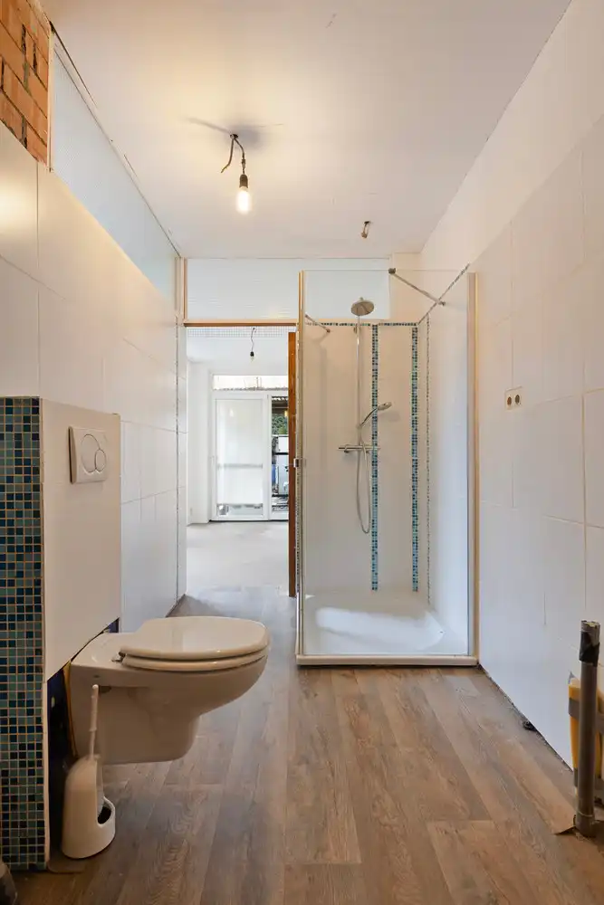 Deurne-Zuid: volledig te renoveren rijwoning met 3 slks op 352m2! foto 14