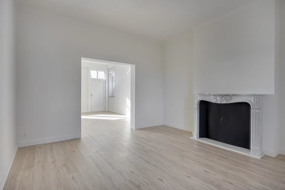 GERENOVEERDE INSTAPKLARE WONING MET 3 SLPK'S IN KESSELT (LANAKEN) foto 2