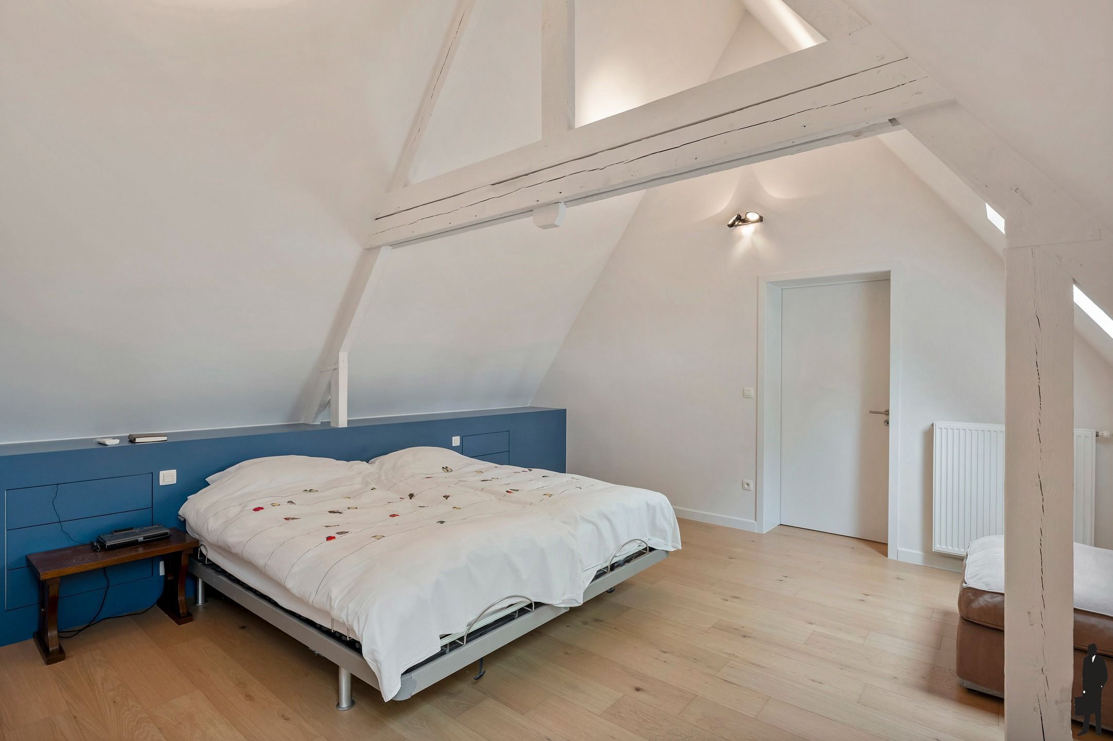 Uitzonderlijk kasteelhoeve in het park van Kasteel Wissekerke. foto 39